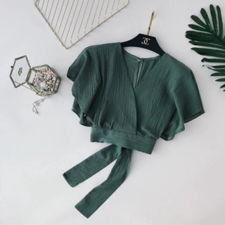 Áo croptop cánh tiên
