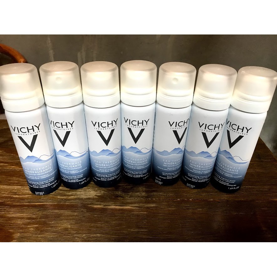 Nước xịt khoáng dưỡng da Vichy Mineralizing Thermal Water