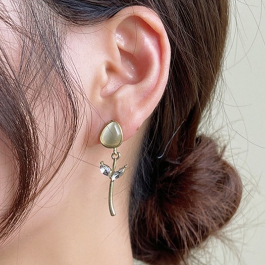 Đôi Khuyên Tai Hình Mắt Mèo Phong Cách Hàn Quốc Sang Trọng Dành Cho Nữ