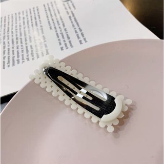 Sét 2 kẹp tóc đính hạt phong cách trẻ