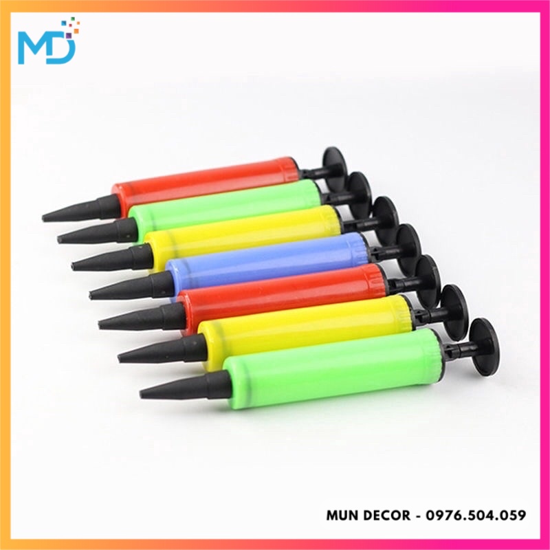 Bơm bóng cầm tay mini tiện dụng