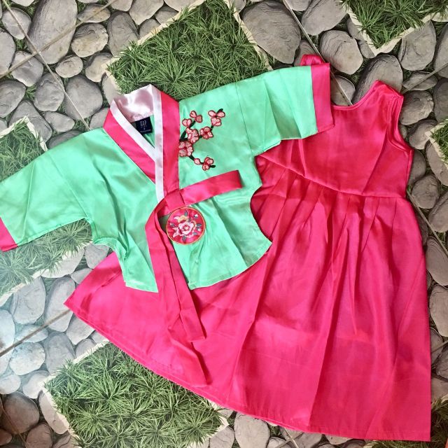 Hanbok cho bé