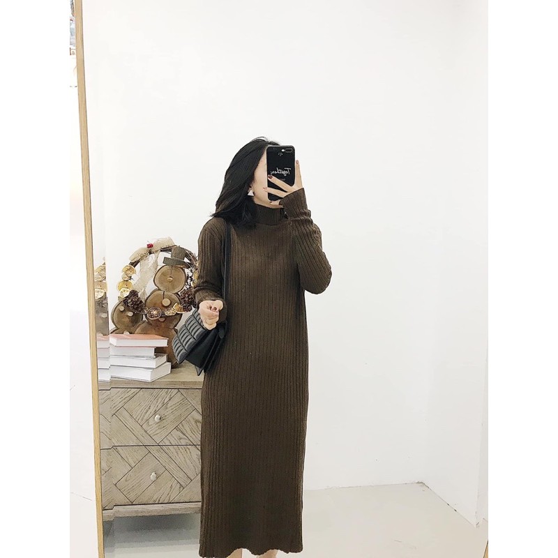 Váy len tăm thỏ dáng suông cổ cao