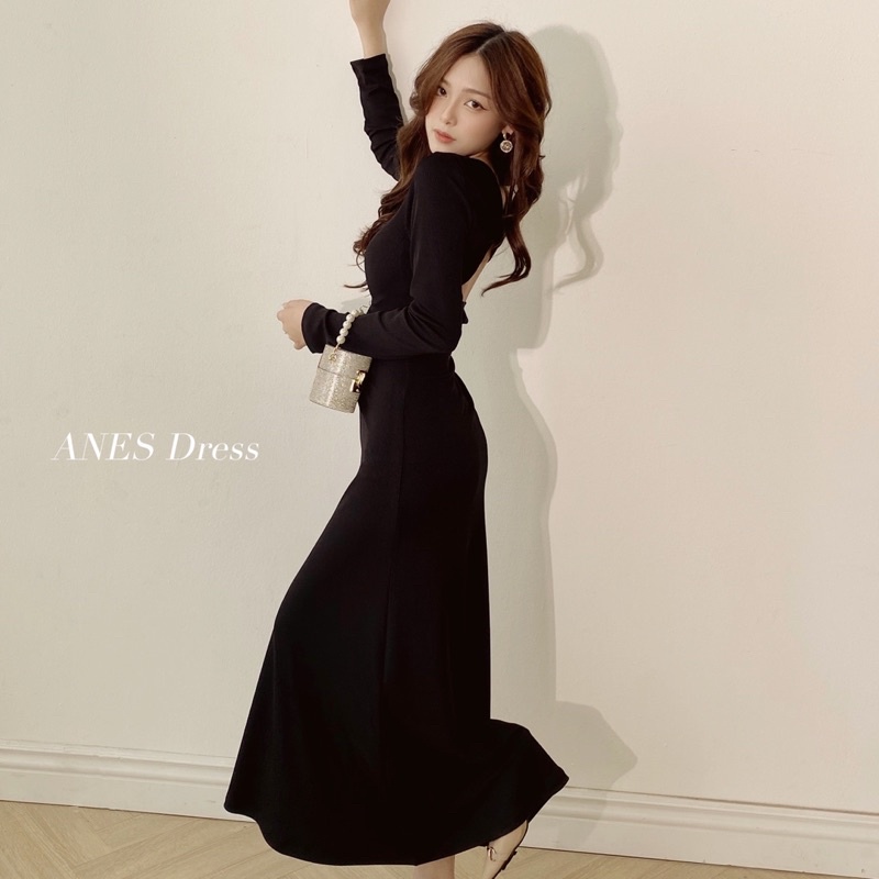Váy len H.I.U ROOM body dáng dài dự tiệc thu đông, Anes dress cut out lưng sexy H.I.U design 2021. | BigBuy360 - bigbuy360.vn