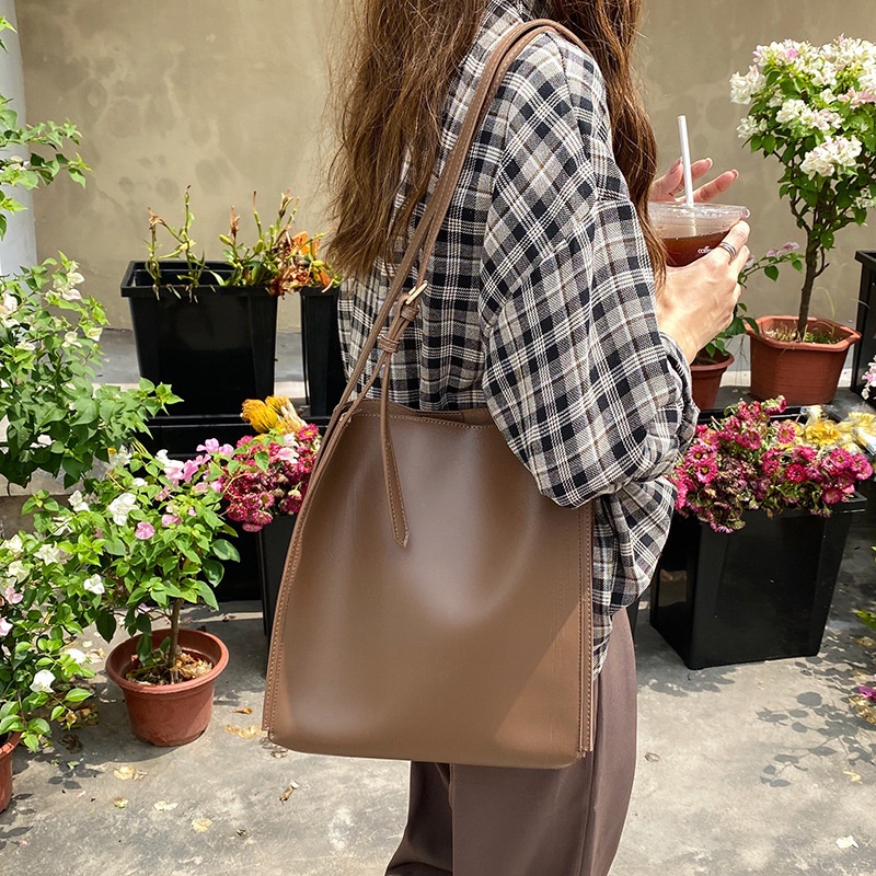 Túi xách nữ tote da trơn đeo vai công sở đi làm đi học đựng vừa A4, laptop – L17