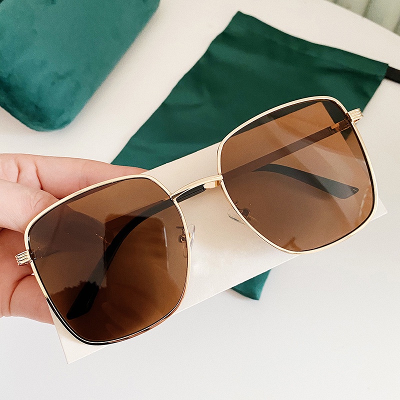 Kính Mát Vuông Đại Dương