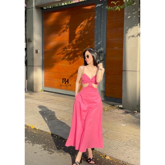 Váy 2s xoắn ngực cut out | BigBuy360 - bigbuy360.vn