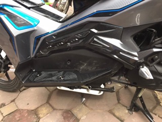 Thảm các bon xe air blade 2020