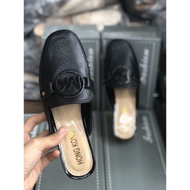 Dép nữ, Giày sục nữ mũi vuông hai màu Đen - Kem TGS069