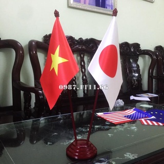 Cờ để bàn đế gỗ việt nam - nhật bản