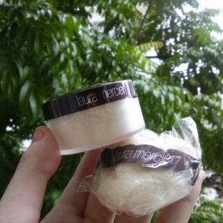 Phấn phủ LAURA MERCIER translucent loose setting powder tách set NO BOX