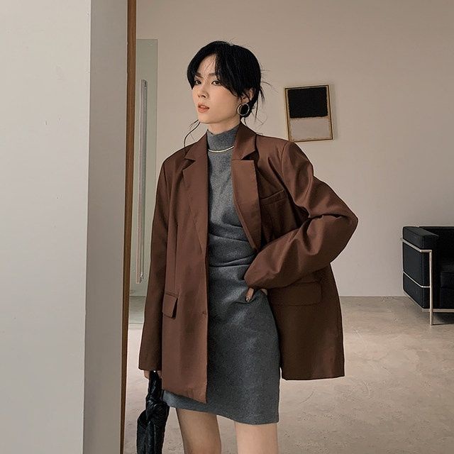 Đầm cổ cao dáng ôm eo sành điệu cho nữ