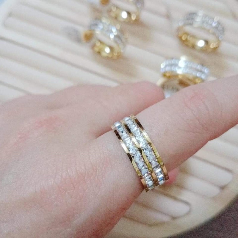Nhẫn 2 hàng đá titan đá ba lết siêu bền màu không đen, không phai màu 065.16
