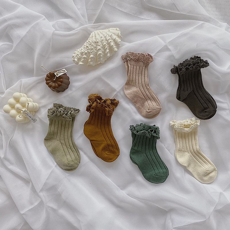 Tất phối ren cổ cao xuất Hàn cho bé gái