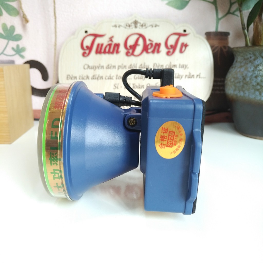 Đèn Đội Đầu Siêu Sáng YR 802 Dành Cho Thợ Lặn