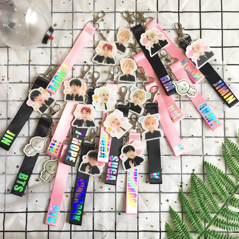 Nametag - Móc khóa - Móc treo cặp, túi ví, balo kèm hình BTS