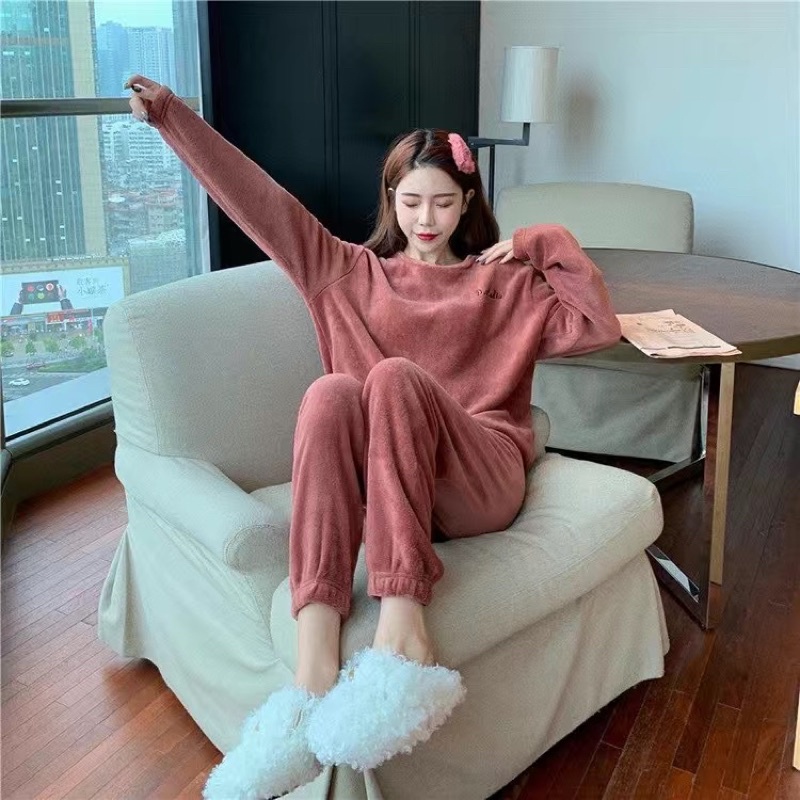 Bộ quần áo ngủ nhung mùa đông cực ấm, bộ đồ mặc nhà mùa đông cho nữ | BigBuy360 - bigbuy360.vn