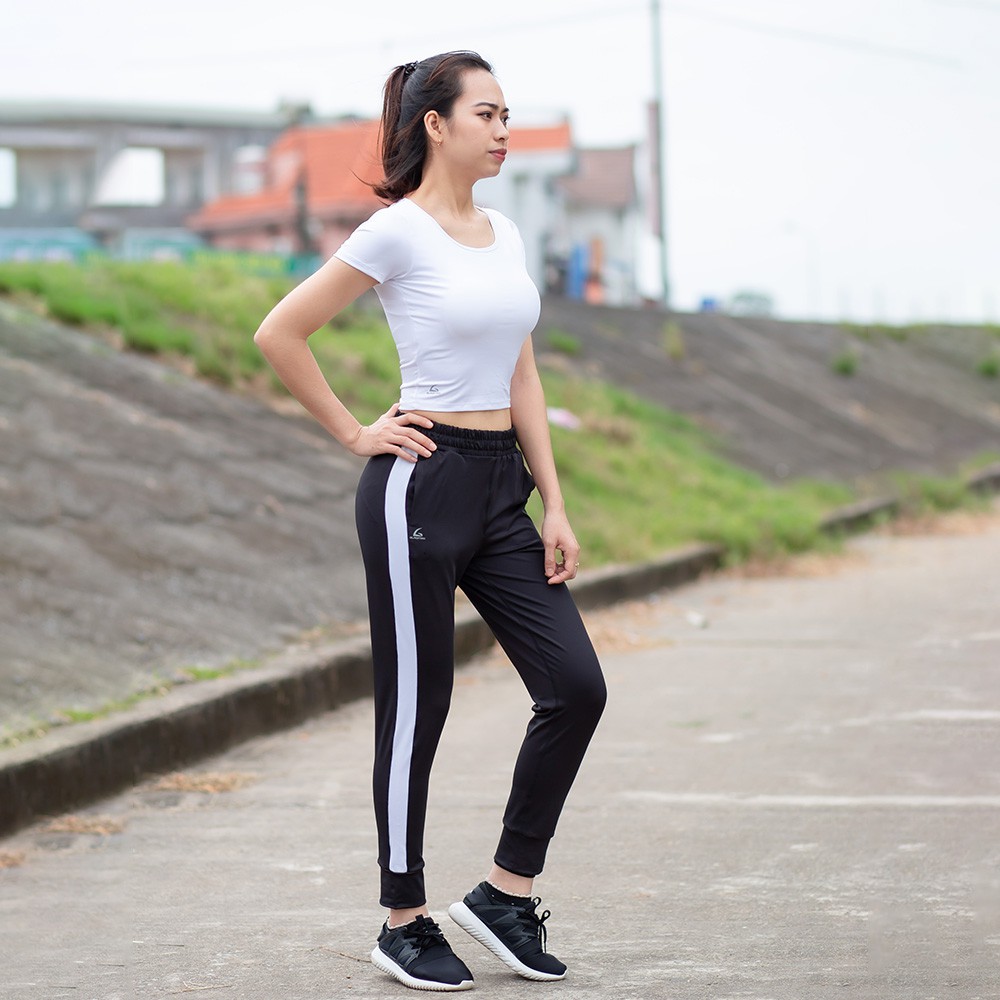 Set đồ thể dục thể thao, tập gym, yoga, zumba dance cho nữ(Jogger phối trắng - Croptop Cộc tay)