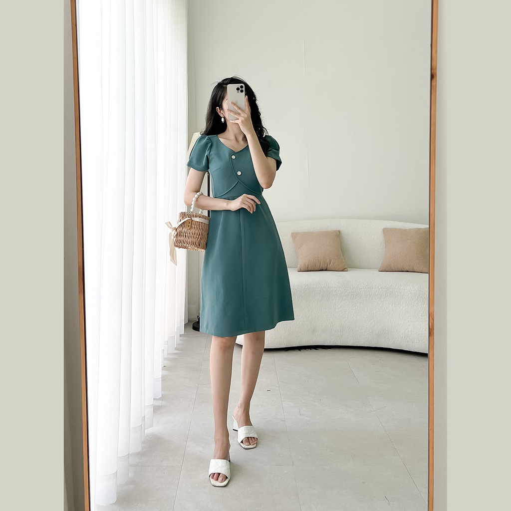 Đầm công sở nữ dáng chữ a thiết kế thời trang Eden tay ngắn cổ tim phối nút dây kéo sau lưng - D462