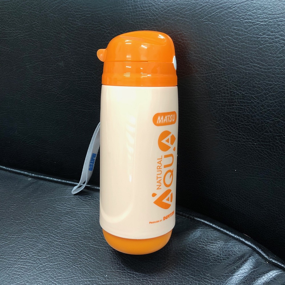 Bình nước học sinh Matsu Duy Tân 500 mL có ống hút