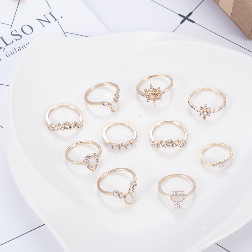 Bộ 10 nhẫn đính đá phong cách độc đáo dành cho phái nữ