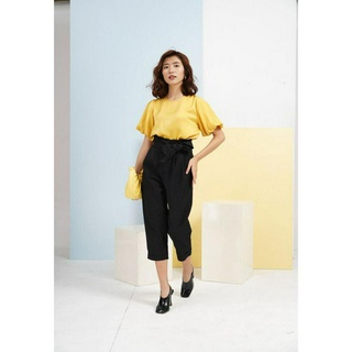 Áo cổ tròn tay bom