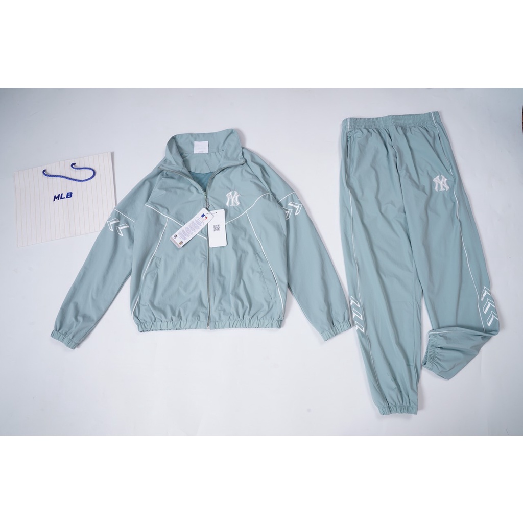 (HÀNG XUẤT XỊN) Set bộ gió nữ XANH DA TRỜI 2 lớp ÁO LÓT LƯỚI N//Y, LƯNG SAU IN, NGỰC THÊU VIỀN. LOGO,KHOÁ TÚI QUẦN.