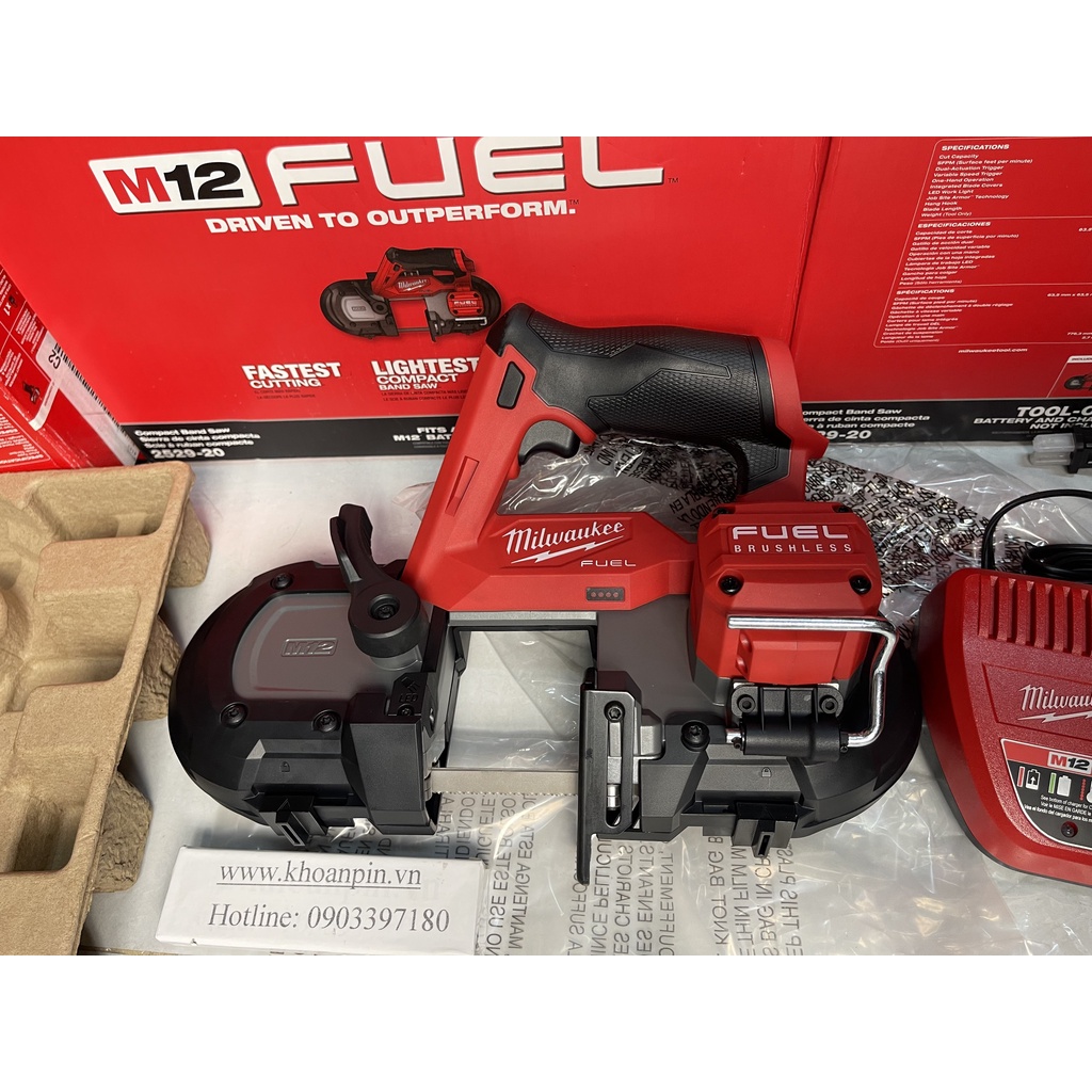Cưa vòng Milwaukee 2529 M12
