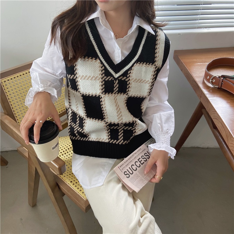 Áo len không tay cổ chữ V họa tiết sọc caro thời trang xuân thu phong cách Retro Nhật Bản cho nữ 2021
