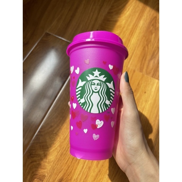 Ly Reusable Cup của Starbucks