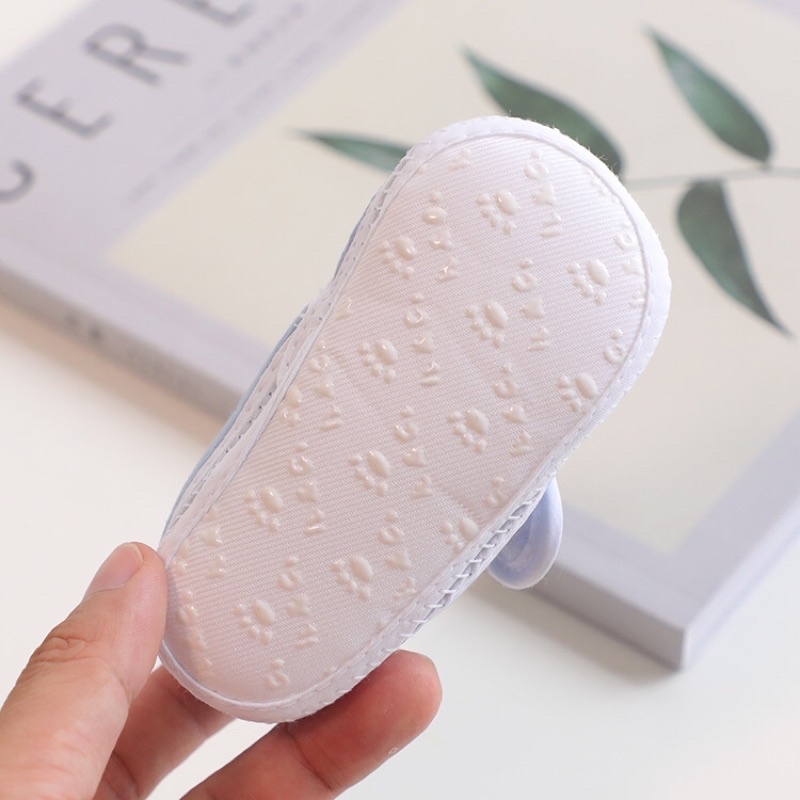 Giầy vải tập đi đế chống trơn cho bé