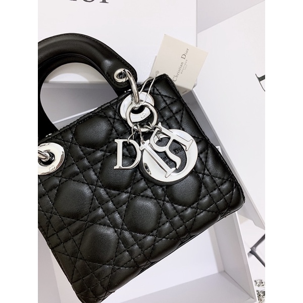 Túi Diiorrr vân 3 ô da trơn mềm có quai cầm bản 2 dây full hộp size 18 video ảnh thật