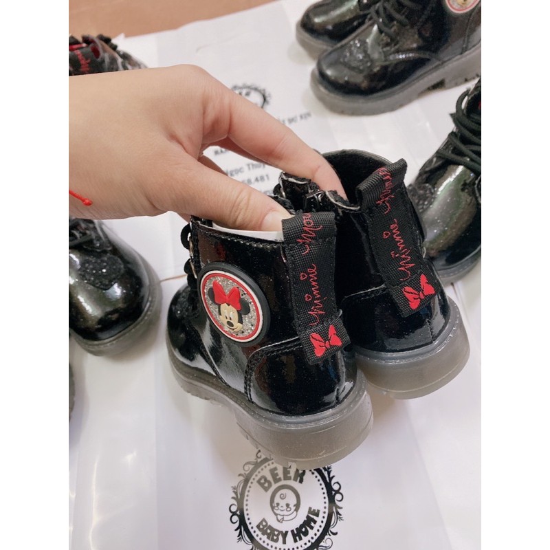 Giày cao cổ bé gái