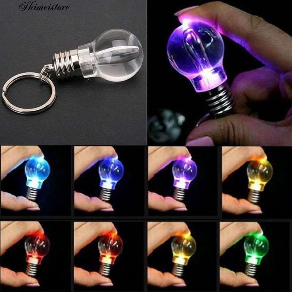 Móc Khóa Hình Bóng Đèn Led Đổi Màu