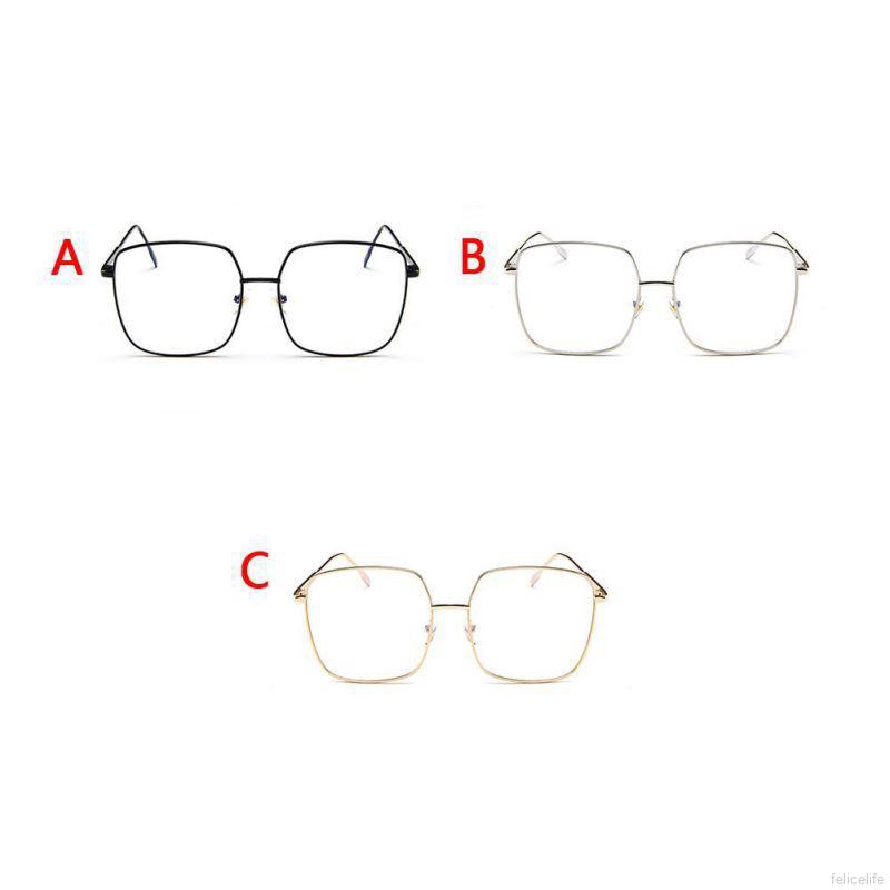 Mắt kính gọng vuông bản to cá tính