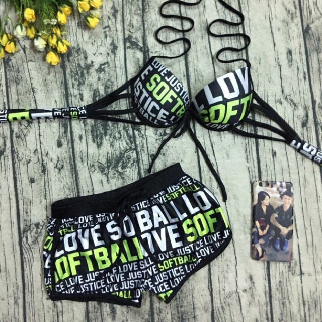 Bikini cúp ngực