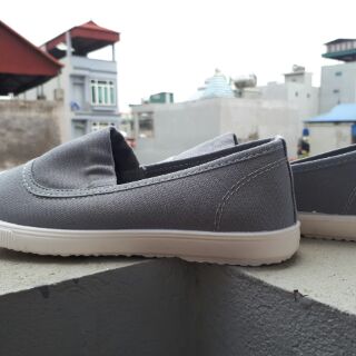 Giày slip on nữ