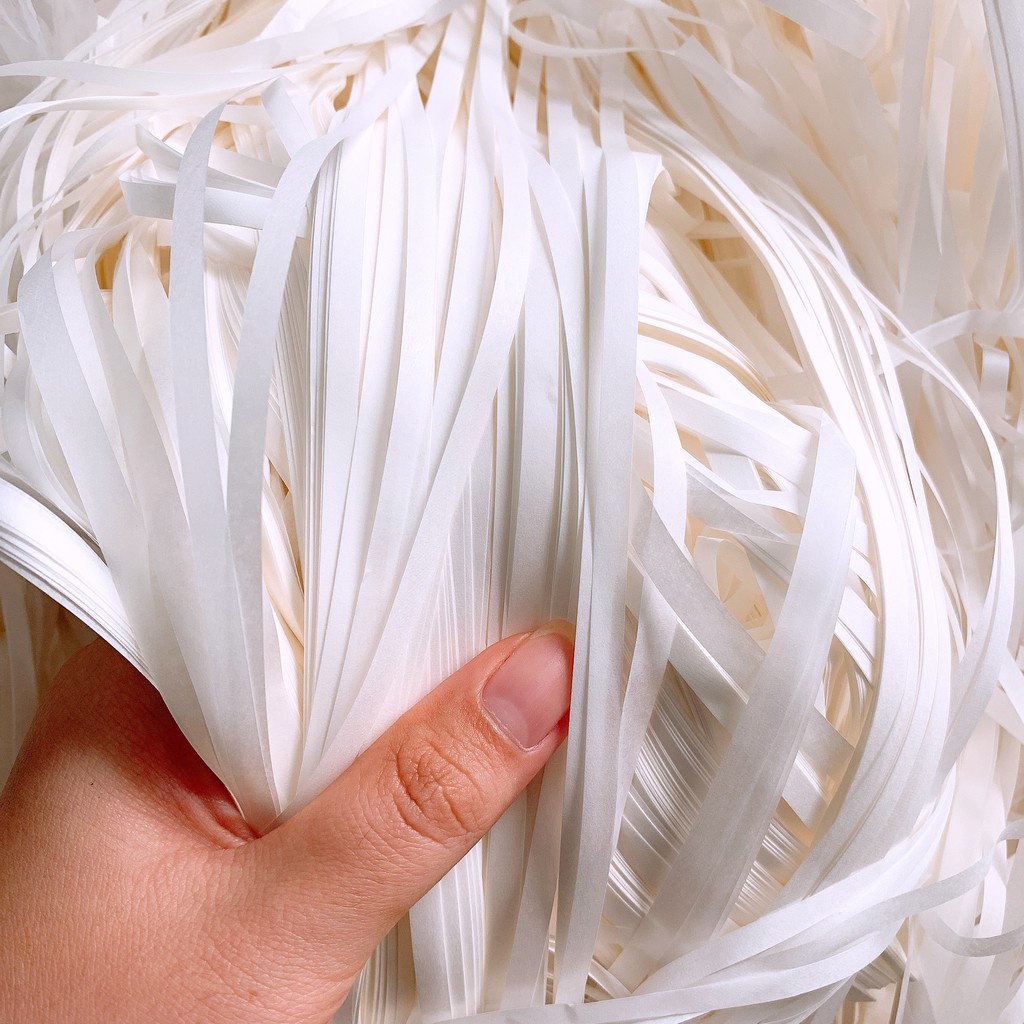 Giấy rơm giấy vụn lót hộp quà tặng