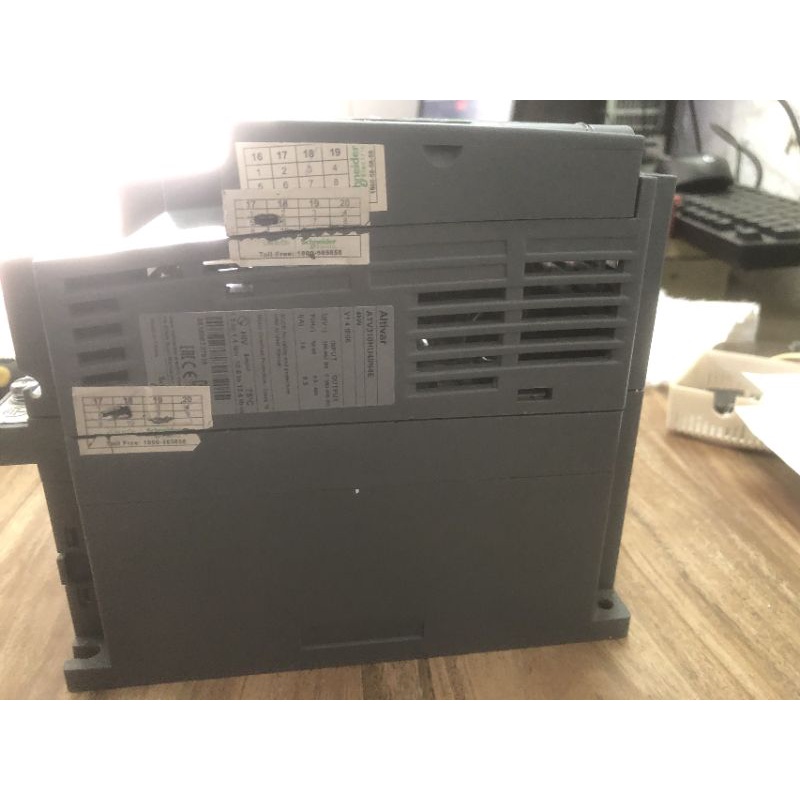 Biến tần Schneider atv310 4kw 380V