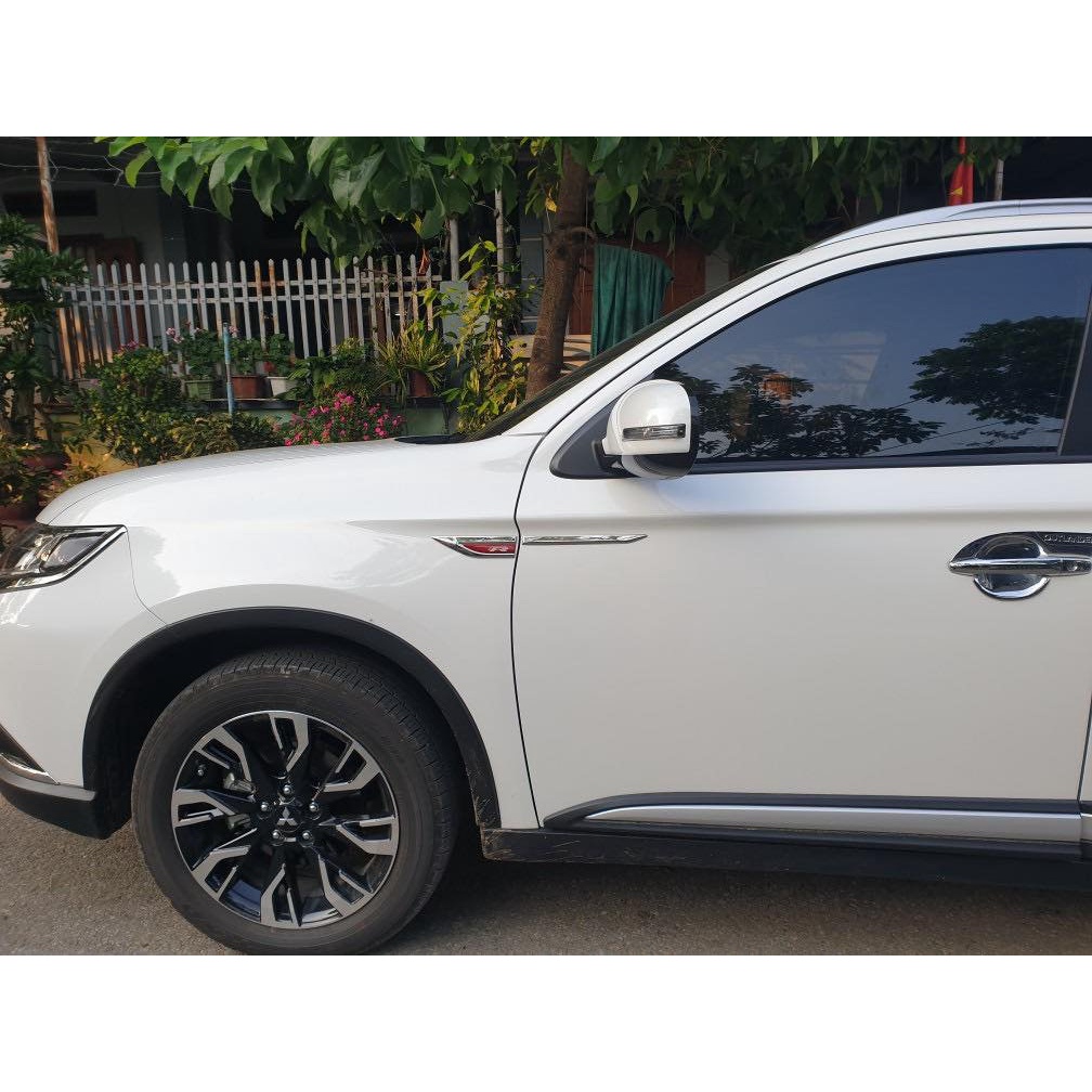 Ốp mang cá kim loại kiểu mới cho xe Kia Seltos HÀNG CAO CẤP