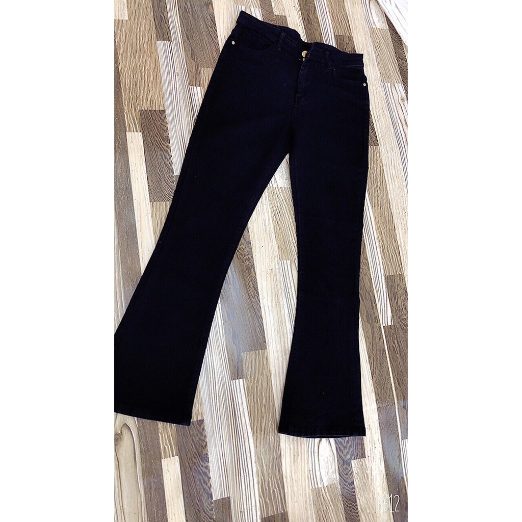 Quần ống loe 2 màu trắng và đen co giãn phom đẹp | BigBuy360 - bigbuy360.vn