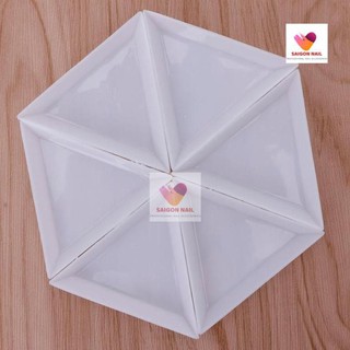 Khay tam giác đựng đá Nail