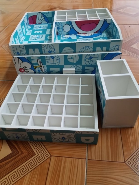 Combo 3 món kệ đựng mĩ phẩm , khay son , lọ đựng cọ