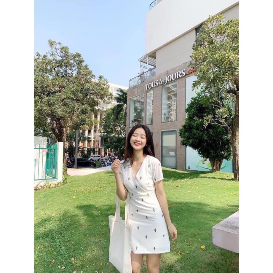 Đầm váy nữ hoa xương rồng cổ V chéo ngực | BigBuy360 - bigbuy360.vn