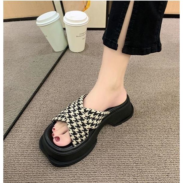 Sandal Cao Cấp Thiết Kế Mới Đế Dày Cao Cấp Thời Trang