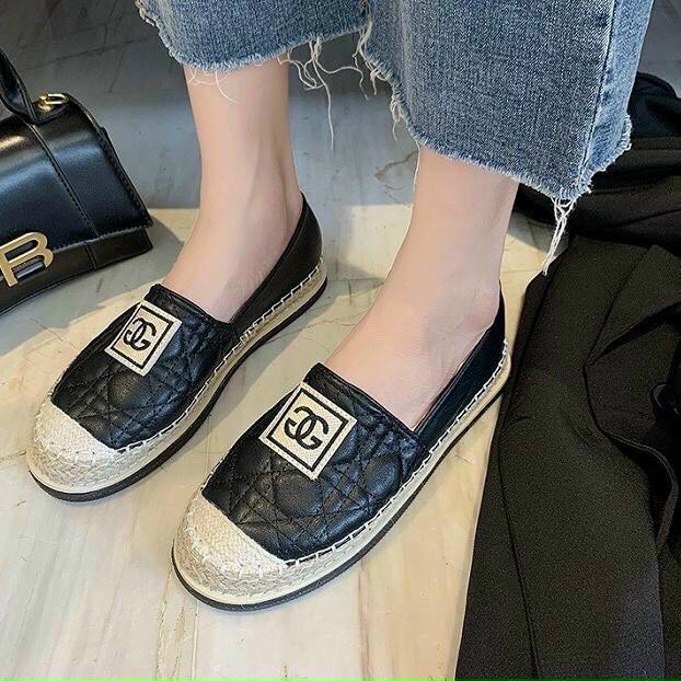 Giày slip on da mịn trần chỉ GG mới