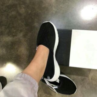 Slip on adidas mẫu 2018