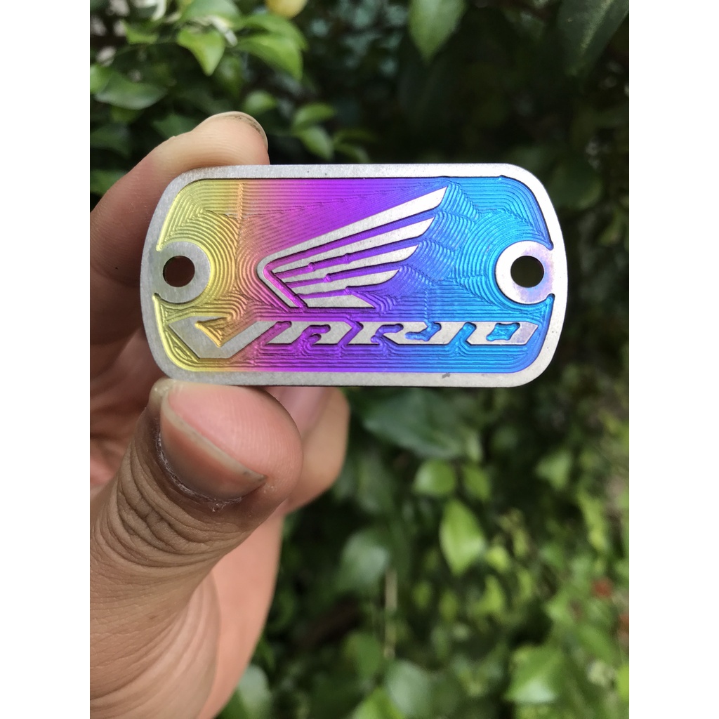 Vario, Nắp bình dầu Vairo Titan logo cánh chim phụ kiện Vario 2018-2021