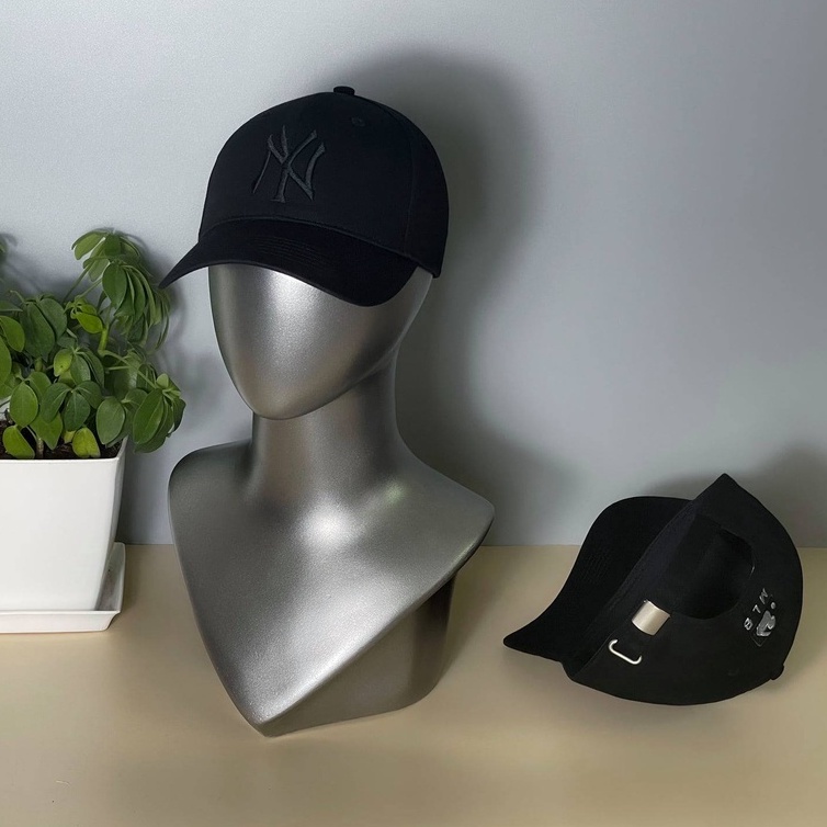 Nón nam cao cấp màu đen logo đen thể thao dành cho cả nam và nữ có hộp đầy đủ tem free size