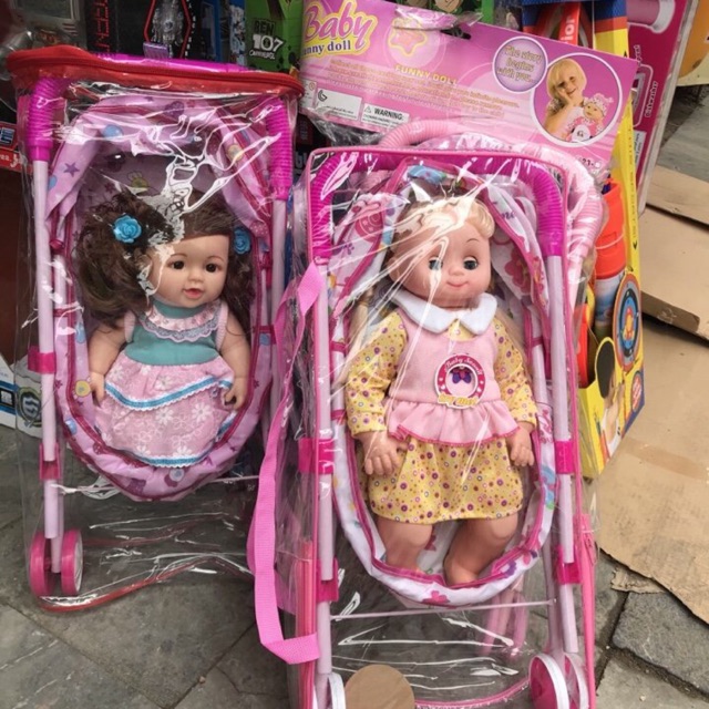 Xe đẩy búp bê